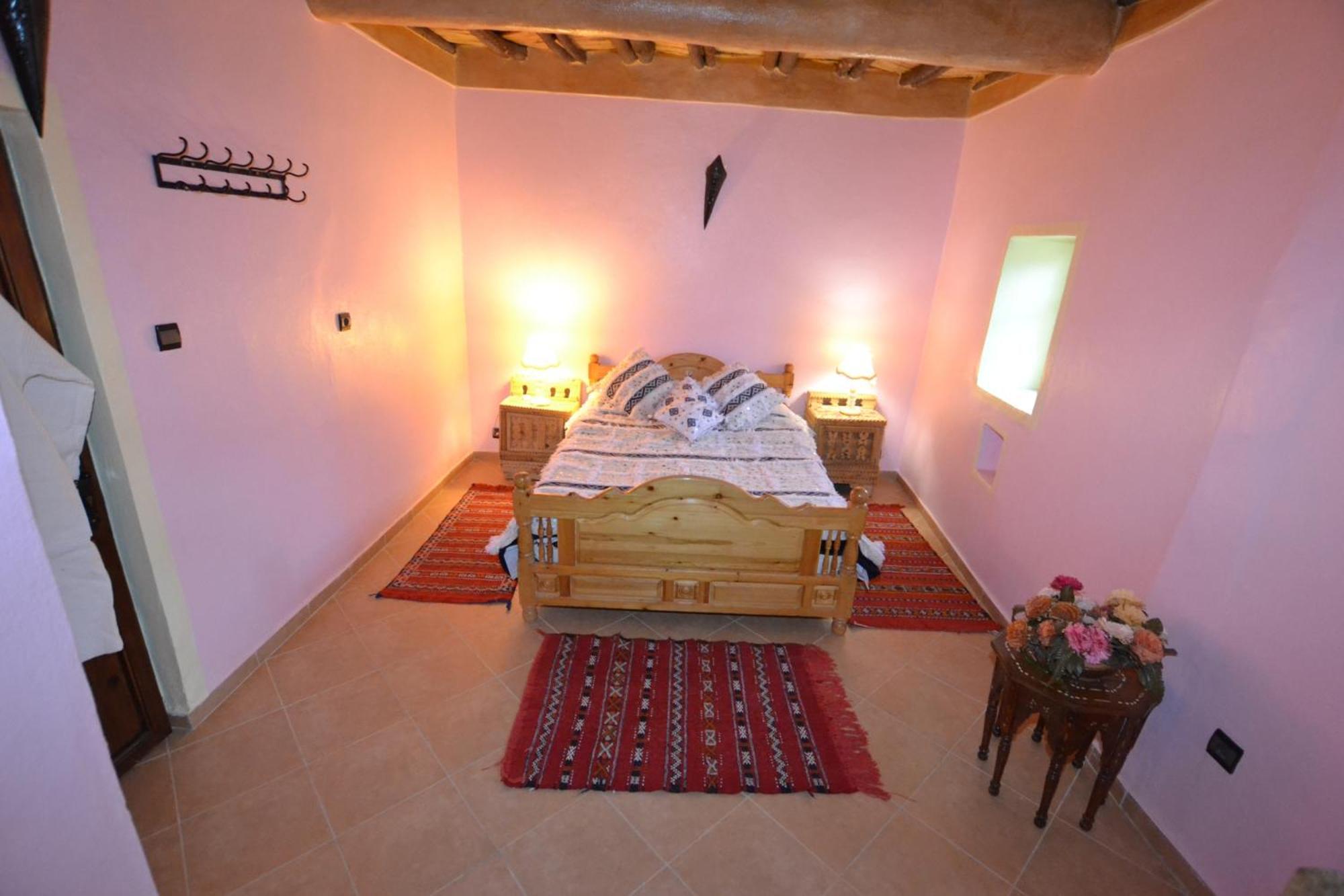 Hotel Tizourgane Kasbah Tiguissas Habitación foto