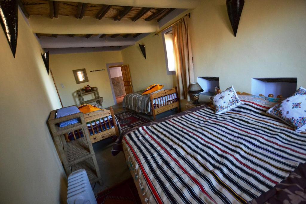 Hotel Tizourgane Kasbah Tiguissas Habitación foto